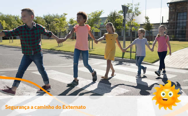 Segurança a caminho do Externato Sol Nascente