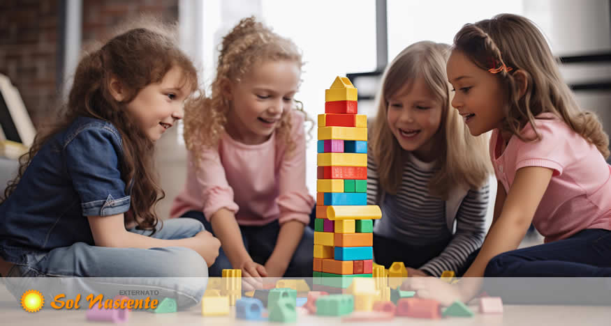 Criatividade na Infância: Porque Pintar, Inventar e Imaginar Também é Aprender. Externato Sol Nascente